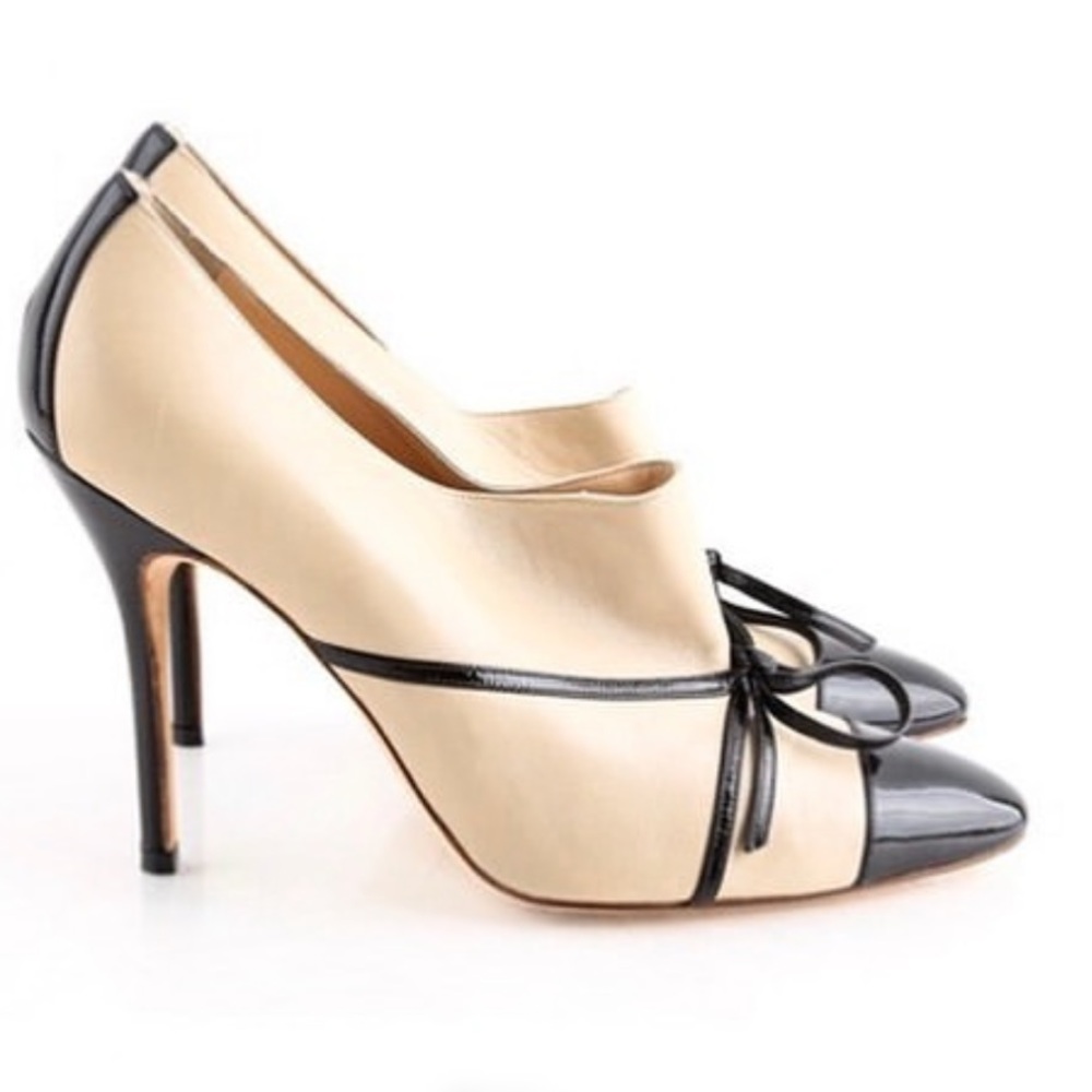 New in Box Manolo Blahnik Booties